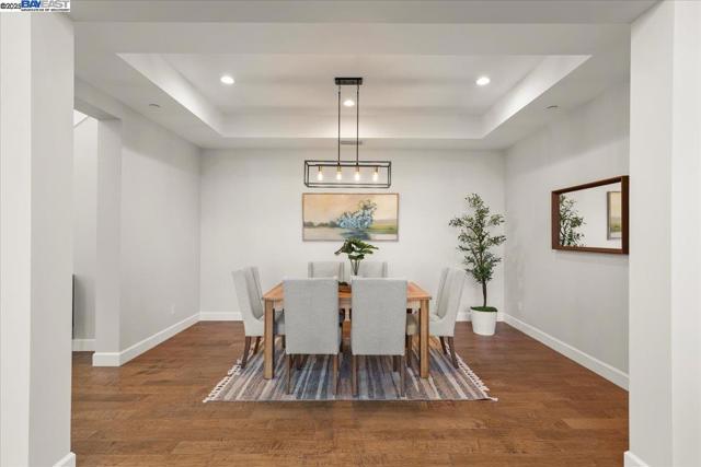 379 Felipe Cmn, Fremont CA: https://media.crmls.org/mediaz/0b96e455-5ddb-4d65-97af-f46f5f48ba33.jpg