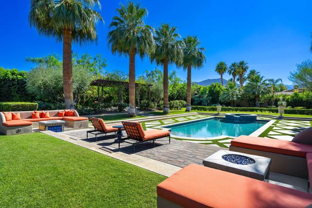 80780 Vista Bonita Trail, La Quinta CA: https://media.crmls.org/mediaz/0b97b762-abb2-4f4b-b601-06473145694c.jpg