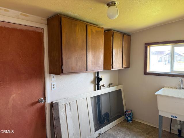 Detail Gallery Image 7 of 10 For 331 S Franklin St, Fort Bragg,  CA 95437 - 2 Beds | 1 Baths