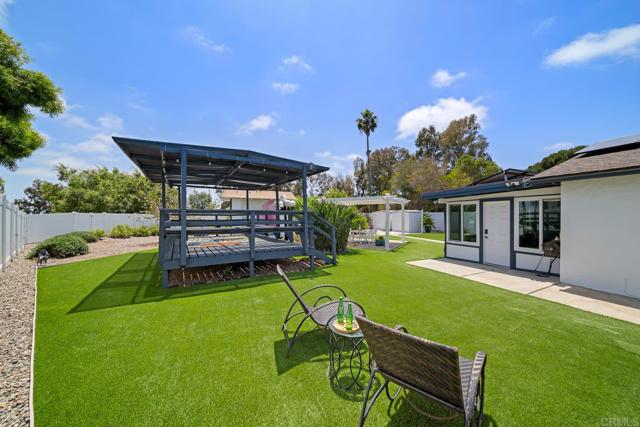 3923 San Pablo Avenue, Oceanside CA: https://media.crmls.org/mediaz/0b994500-3166-4458-bbd3-670e5af493c2.jpg
