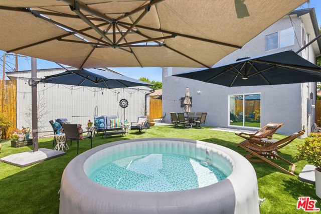 1209 Forest Street, Inglewood CA: https://media.crmls.org/mediaz/0b994f1e-29dd-4557-a0a4-dbc7fae31821.jpg