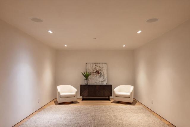 31 Poppy Lane, Pebble Beach CA: https://media.crmls.org/mediaz/0b9992a1-ffd5-4aca-9219-6e7746c556cc.jpg