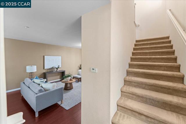 2201 Tsushima St, Hercules CA: https://media.crmls.org/mediaz/0b99c04b-b7bc-4b05-8d42-761c2ac9f712.jpg