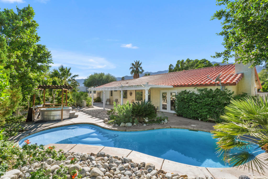 2910 N Bahada Road