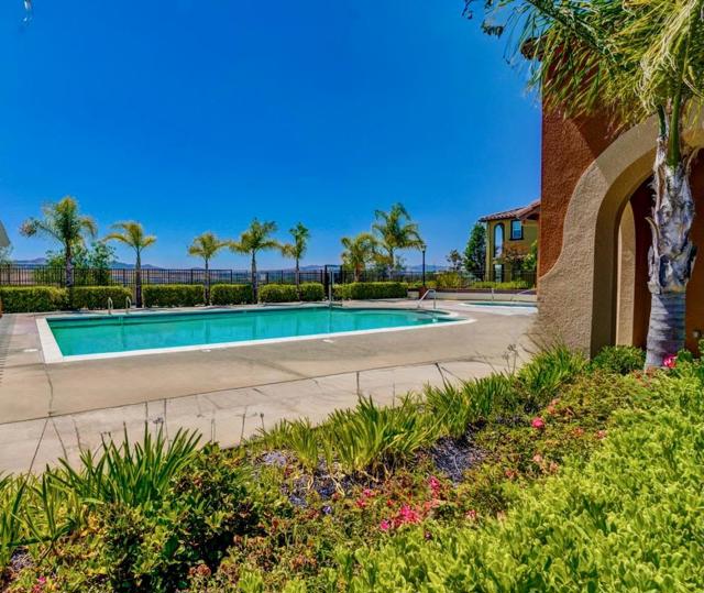 5300 Fioli Loop, San Ramon CA: https://media.crmls.org/mediaz/0b9bcbd8-0e34-430d-98dd-4de8d52a842f.jpg