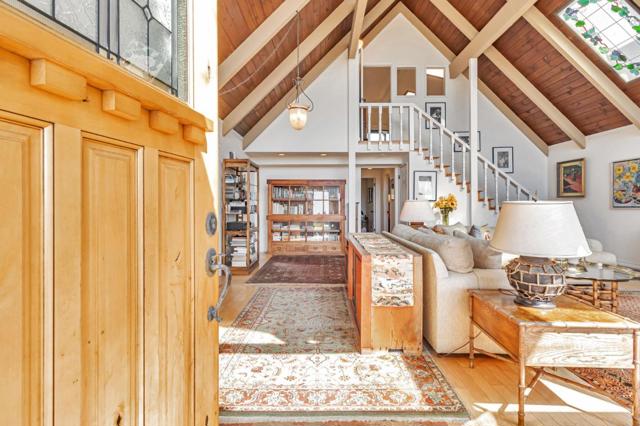 1025 Tamarind Street, Montara CA: https://media.crmls.org/mediaz/0b9c88e6-8ac8-4aa1-b93b-e177bf82b558.jpg