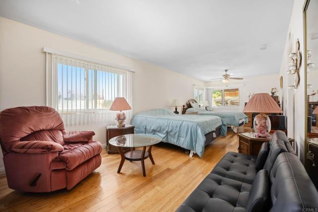 Detail Gallery Image 5 of 23 For 1402 Ohara Ct, San Diego,  CA 92114 - 3 Beds | 2 Baths