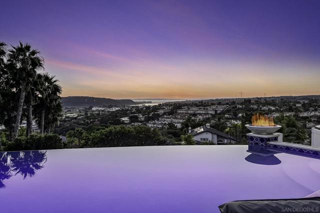 7335 El Fuerte St, Carlsbad CA: https://media.crmls.org/mediaz/0b9db937-c8b0-4785-9ca8-8ad376ad4907.jpg