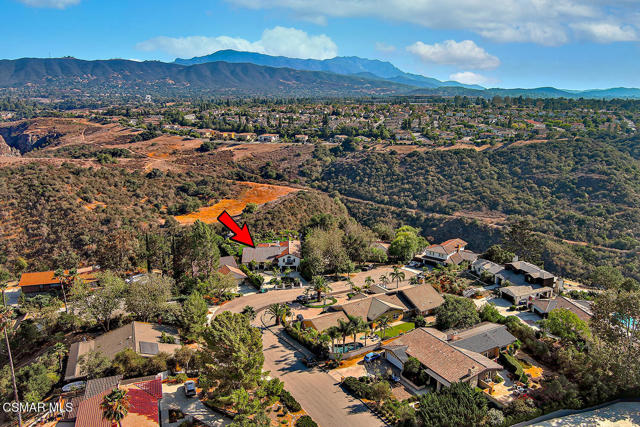 1832 Calle Salto, Thousand Oaks CA: https://media.crmls.org/mediaz/0b9e2034-c302-4f3f-b704-b2dd87225da4.jpg