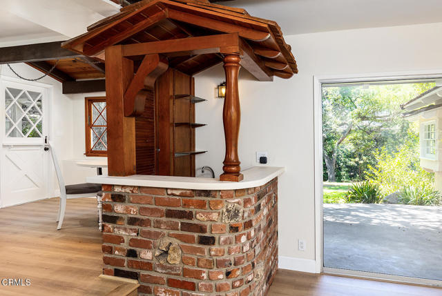 2058 Lyans Drive, La Canada Flintridge CA: https://media.crmls.org/mediaz/0b9f315b-b680-4a01-915a-527514a0c2a8.jpg