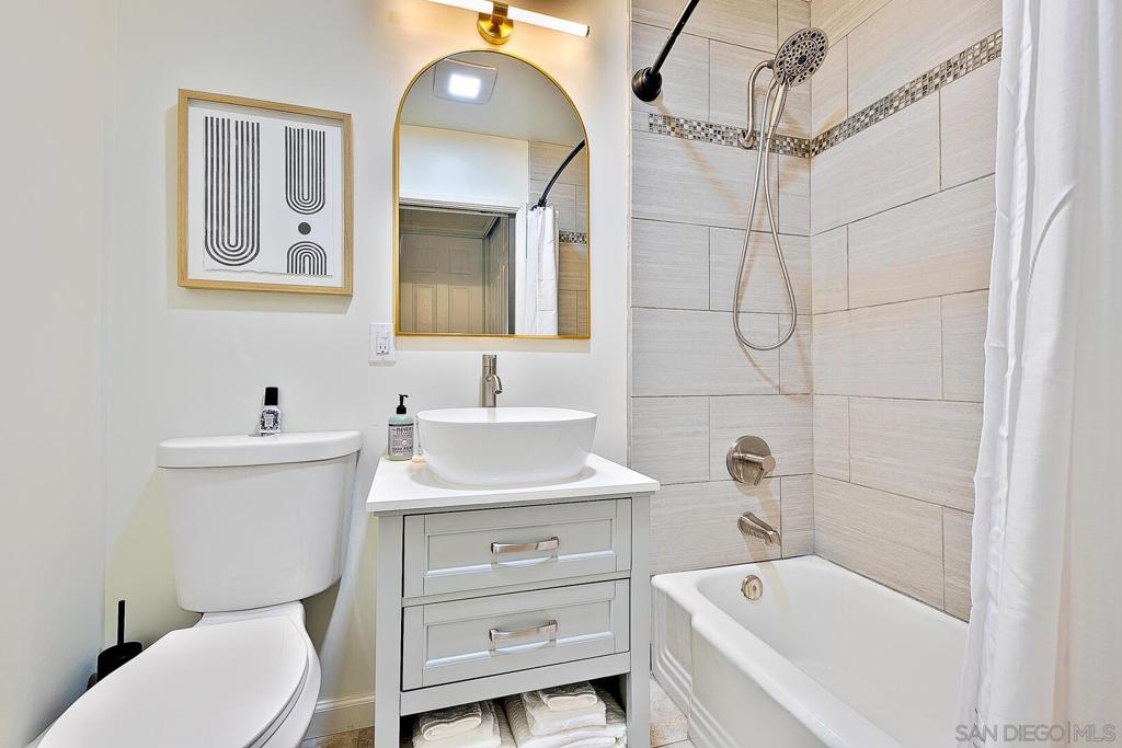 MLS #250039154SD image #14