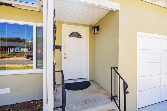 25875 Bel Aire Drive, Hayward CA: https://media.crmls.org/mediaz/0ba14809-35a0-4ffc-ab69-ad251b6b239d.jpg
