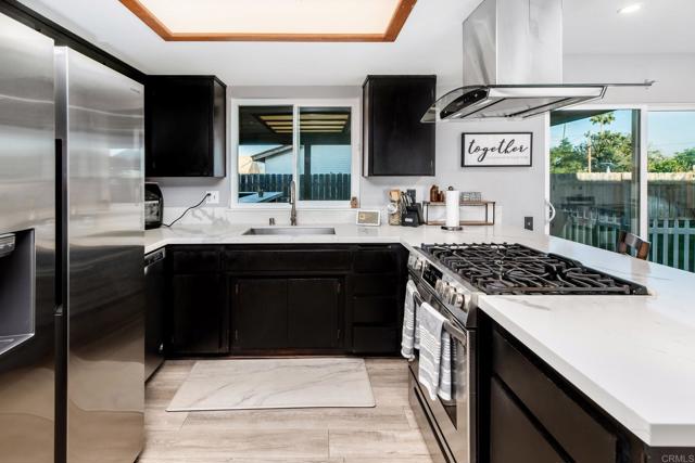 Detail Gallery Image 13 of 42 For 435 W Hawthorne St, Fallbrook,  CA 92028 - 3 Beds | 1/1 Baths