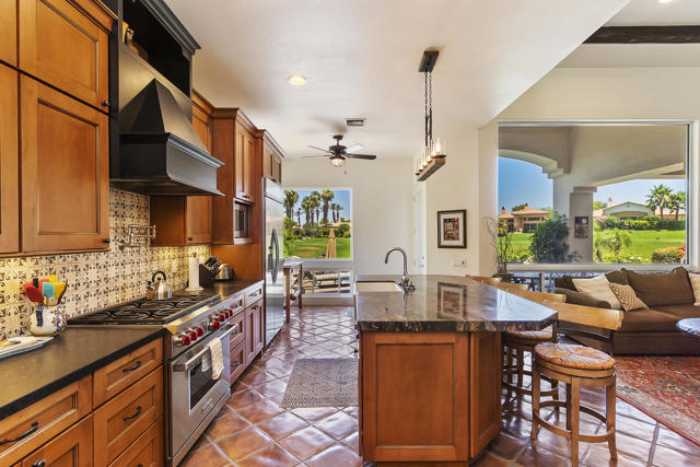 78920 Cabrillo Way Way, La Quinta CA: https://media.crmls.org/mediaz/0ba21460-90bb-4a1f-8790-b89a92140cc1.jpg