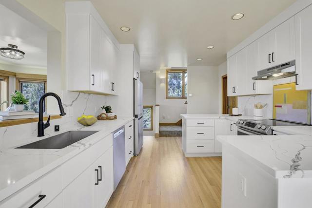 50 Hermosa Avenue, Oakland CA: https://media.crmls.org/mediaz/0ba24acb-613a-4afc-8213-50a9da7d00b2.jpg