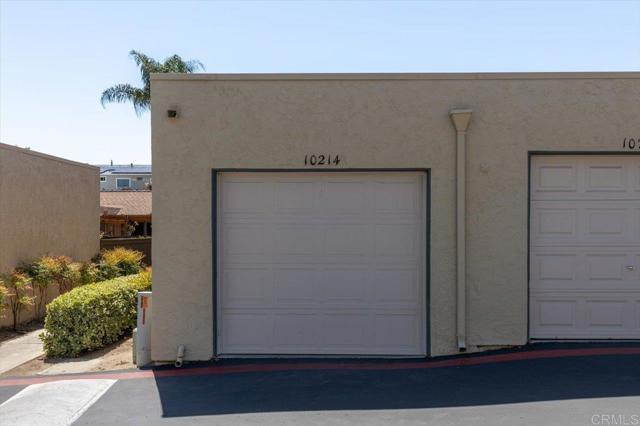 10214 Michala Place, Santee CA: https://media.crmls.org/mediaz/0ba2bb20-1b60-416b-b838-e3e5cfbf0438.jpg