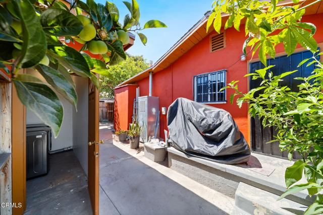 1449 1451 E 75th Street, Los Angeles CA: https://media.crmls.org/mediaz/0ba3a7cd-e190-471f-a56c-a91e9d022572.jpg