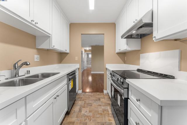 4754 Zinnia Ct., Livermore CA: https://media.crmls.org/mediaz/0ba3c417-7fe0-44c0-8413-a00214bce889.jpg