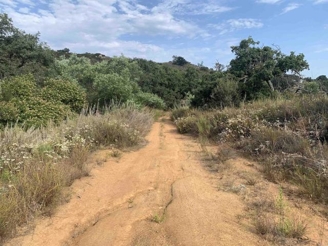 Detail Gallery Image 2 of 9 For 17484 Rockwood Rd, Escondido,  CA 92027 - – Beds | – Baths