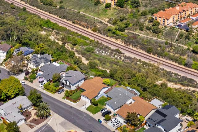 4328 Huggins St, San Diego CA: https://media.crmls.org/mediaz/0ba69fbc-1c70-418a-9df4-885f5dd6cb49.jpg