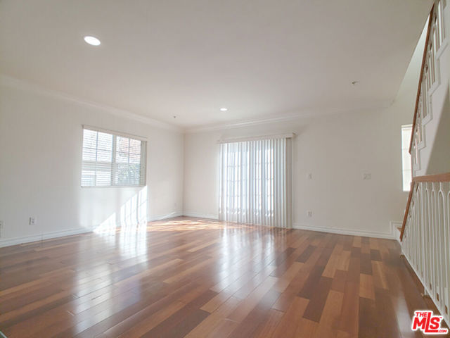 821 S Gramercy Place, Los Angeles CA: https://media.crmls.org/mediaz/0ba856ca-15a3-4a27-966a-083d64890db1.jpg