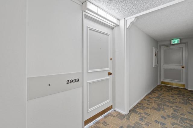 300 Davey Glen Road, Belmont CA: https://media.crmls.org/mediaz/0ba8630c-73ee-4123-af93-265bf37cd862.jpg