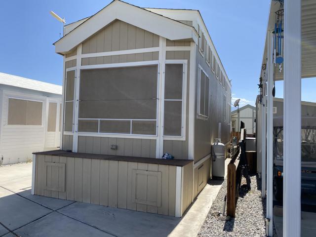 17777 Langlois Road, Desert Hot Springs CA: https://media.crmls.org/mediaz/0ba8a304-ef87-4aec-b85f-ea8d67c263a2.jpg
