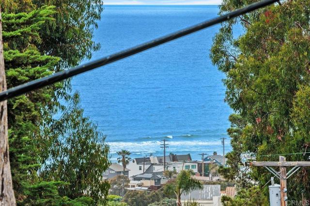 1859 Zapo Street, Del Mar CA: https://media.crmls.org/mediaz/0baa478c-998f-4835-afd0-769c7946fdfc.jpg