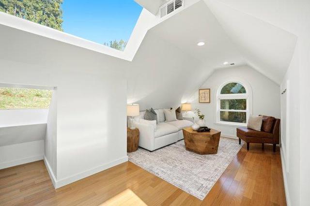 11265 Canyon Drive, San Jose CA: https://media.crmls.org/mediaz/0bab5b4c-3829-4a49-ac39-234de2577cbc.jpg