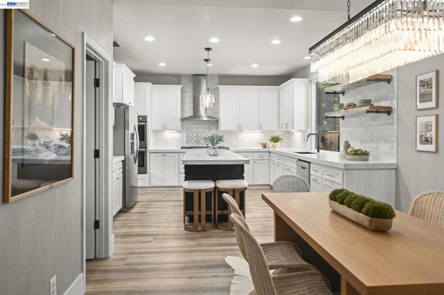 9 Cross Bridge Pl, Danville CA: https://media.crmls.org/mediaz/0babb45f-9ff2-4562-8f5a-fb657ed71142.jpg