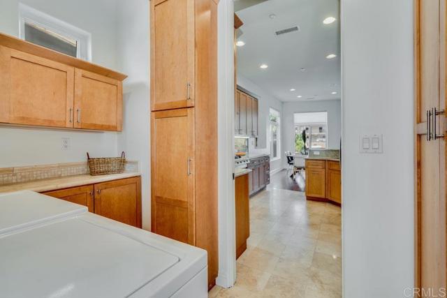 Detail Gallery Image 40 of 57 For 4529 Cove Dr #101,  Carlsbad,  CA 92008 - 4 Beds | 3/1 Baths