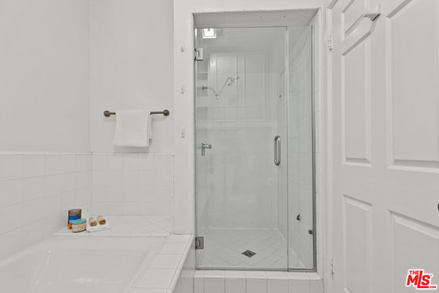 10654 Eastborne Avenue, Los Angeles CA: https://media.crmls.org/mediaz/0bad3a7b-c3d5-474a-a874-b1657e1773ad.jpg