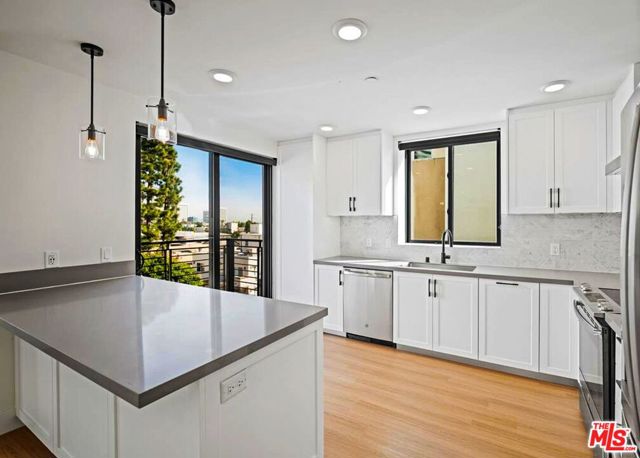 1261 Stoner Avenue, Los Angeles CA: https://media.crmls.org/mediaz/0badb268-5c7b-48a3-bdc9-7a09e0330f26.jpg