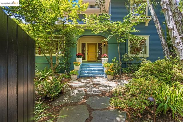 765 University Ave, Palo Alto CA: https://media.crmls.org/mediaz/0bae5eea-d083-4863-8d08-ddf89c061a5a.jpg