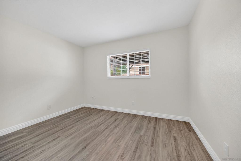 11225 Madrigal St - photo 19