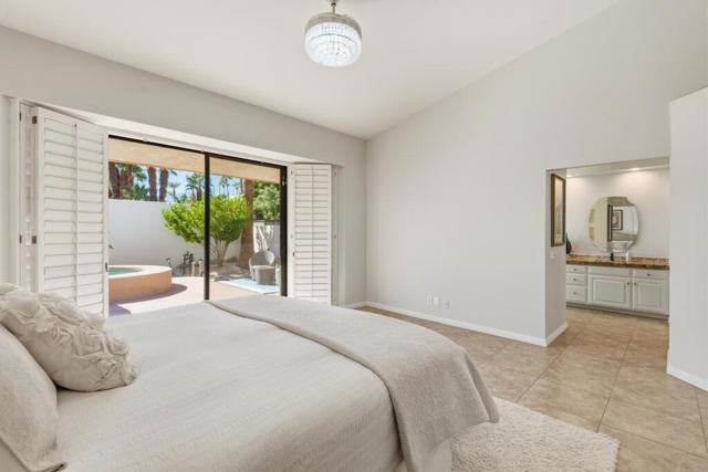 75377 Montecito Drive, Indian Wells CA: https://media.crmls.org/mediaz/0baee2c7-0ae9-4858-8f42-412aacbfd862.jpg