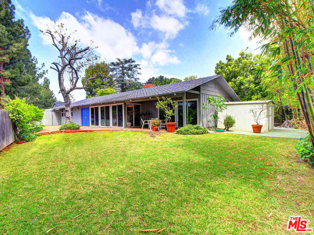 4428 AGNES Avenue photo 1