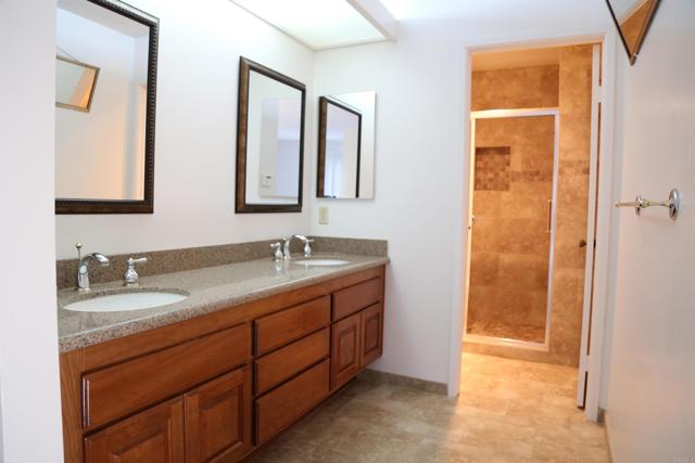 Detail Gallery Image 9 of 11 For 1068 Passiflora Ave, Encinitas,  CA 92024 - 4 Beds | 3 Baths