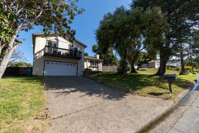 15105 Charter Oak Boulevard, Salinas CA: https://media.crmls.org/mediaz/0bb11373-72eb-414b-9154-e8f5aee8b0da.jpg