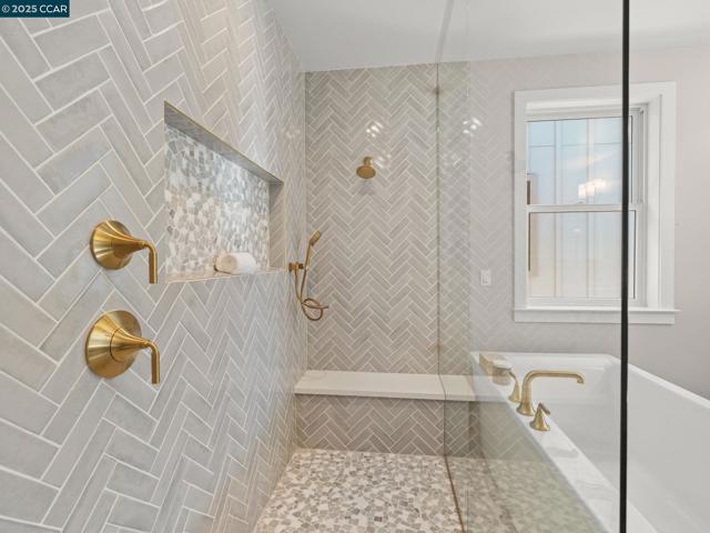 245 Haleena Place, Walnut Creek CA: https://media.crmls.org/mediaz/0bb1611a-cf5a-40e6-8d64-8f49e9ea2b00.jpg