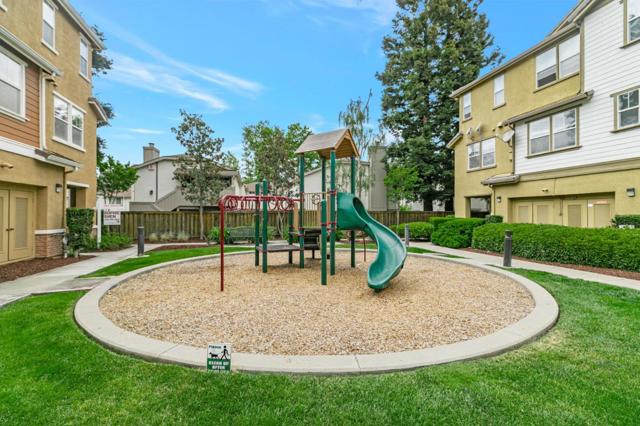 2610 Baton Rouge Drive, San Jose CA: https://media.crmls.org/mediaz/0bb239ab-91ba-4619-b5cd-fe3f1db7146f.jpg
