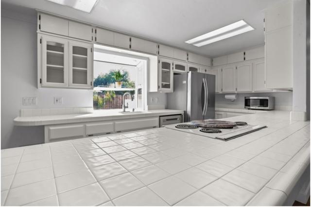 5852 Olive Ranch Road, Granite Bay CA: https://media.crmls.org/mediaz/0bb25953-17a9-4219-bac5-4719d6fc70a1.jpg