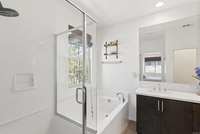 1212 Via Lucero, Oceanside CA: https://media.crmls.org/mediaz/0bb49a5a-d78d-44a0-ade3-9bf878c8c066.jpg