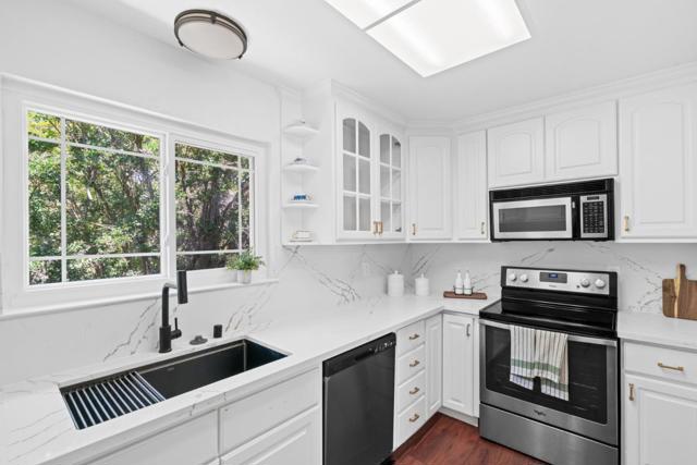 2124 Canoas Garden Avenue, San Jose CA: https://media.crmls.org/mediaz/0bb59da9-d836-4192-91fb-372c32ab939c.jpg