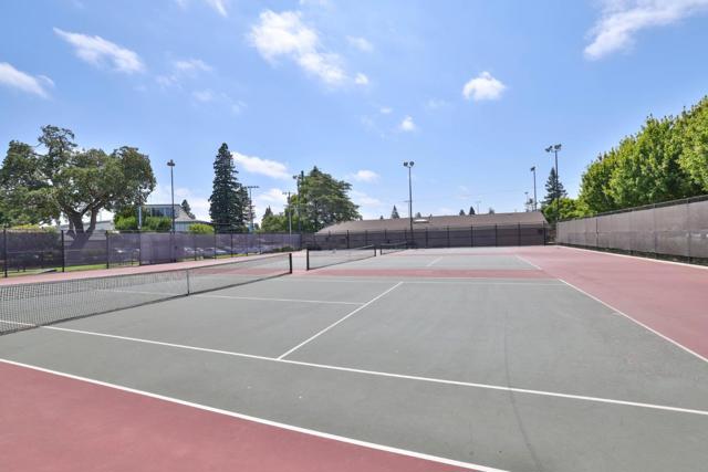 1621 Brittan Avenue, San Carlos CA: https://media.crmls.org/mediaz/0bb5efe0-66c4-4ea4-884f-762da2fa0de4.jpg