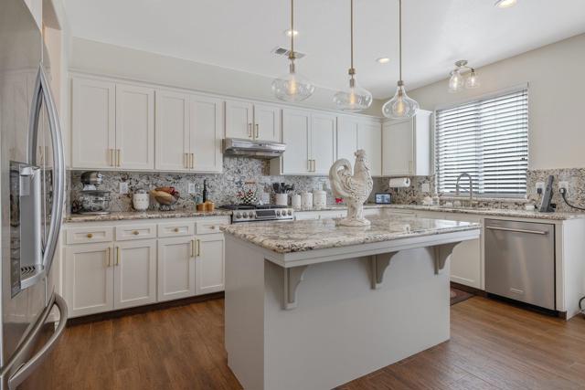 Image 19 of 69 For 2415 Oak Grove Ct