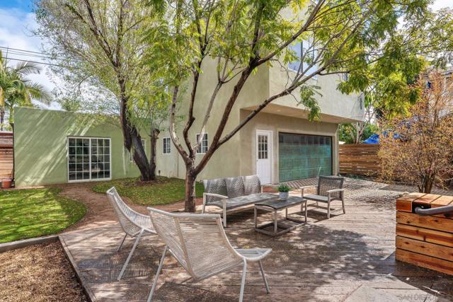 4605 4607 Terrace Dr, San Diego CA: https://media.crmls.org/mediaz/0bb7a364-641d-43f1-98ab-1873fe97b699.jpg