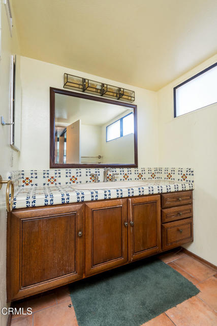 Detail Gallery Image 27 of 46 For 5 Faircliff Ct, Glendale,  CA 91206 - 2 Beds | 2/1 Baths