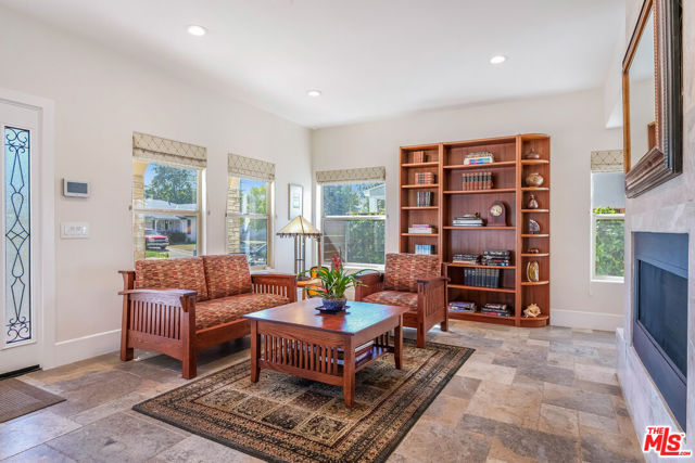 6411 W 85th Street, Los Angeles CA: https://media.crmls.org/mediaz/0bb9d0d3-5d6d-45ca-b28c-e59425bffdd7.jpg