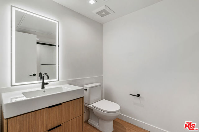 10700 Tabor Street, Los Angeles CA: https://media.crmls.org/mediaz/0bba2fc1-223b-4abd-9d06-4e9364042d52.jpg